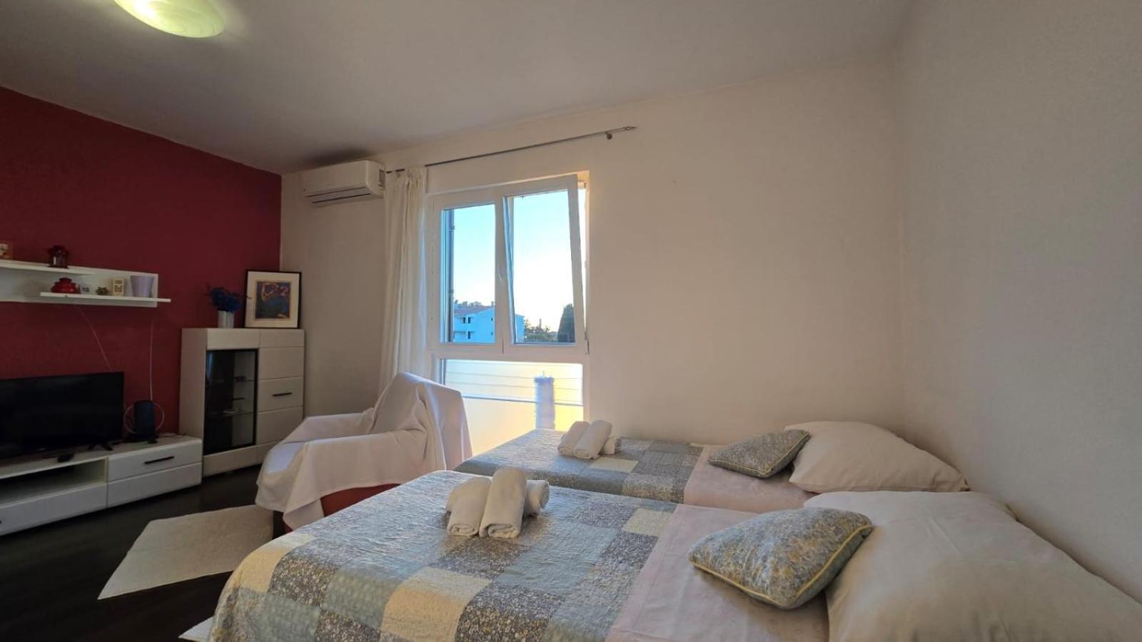 Studio Apartment Ljubica For 2 Persons 150M From The Beach Poreč Dış mekan fotoğraf
