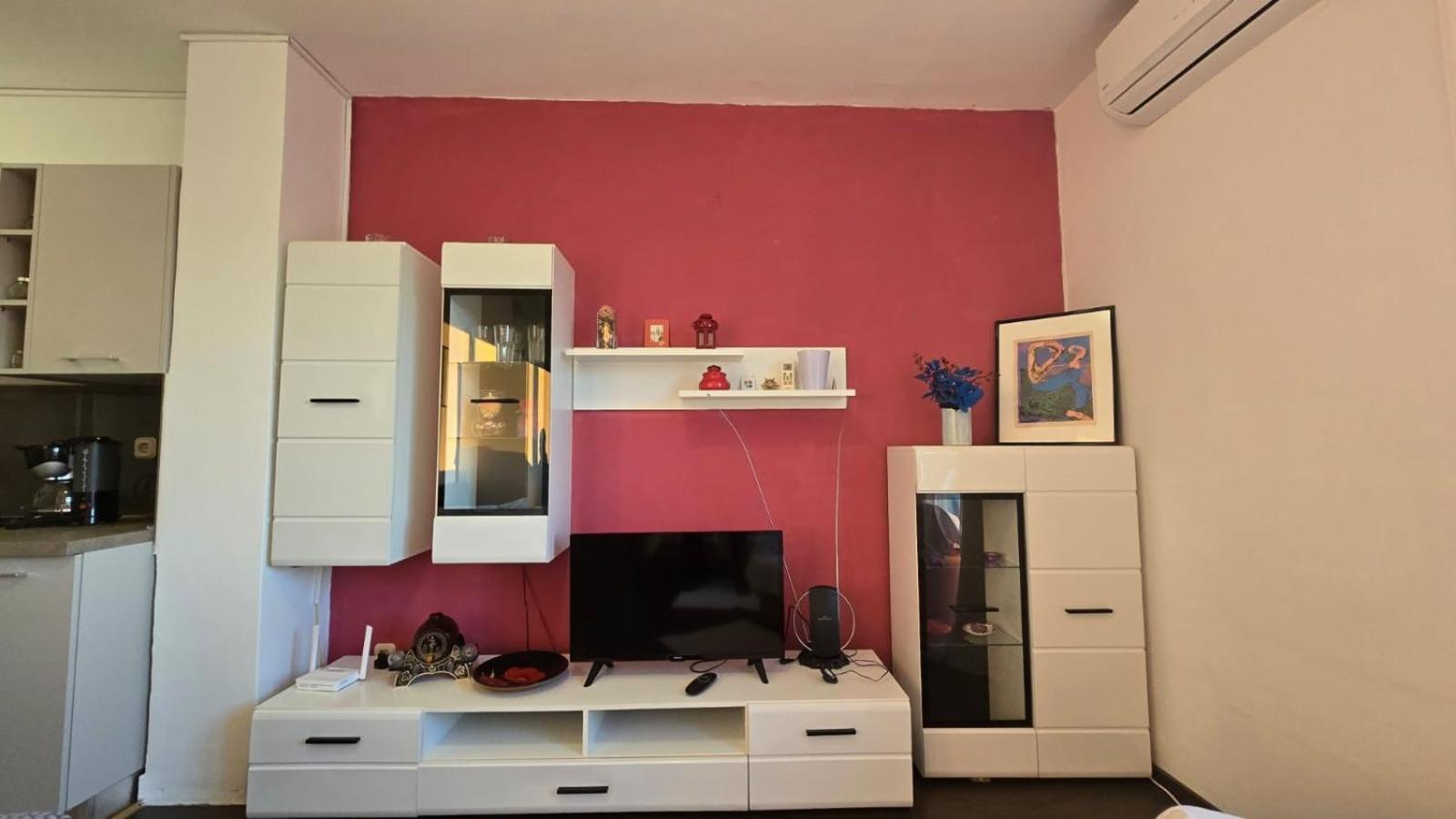 Studio Apartment Ljubica For 2 Persons 150M From The Beach Poreč Dış mekan fotoğraf
