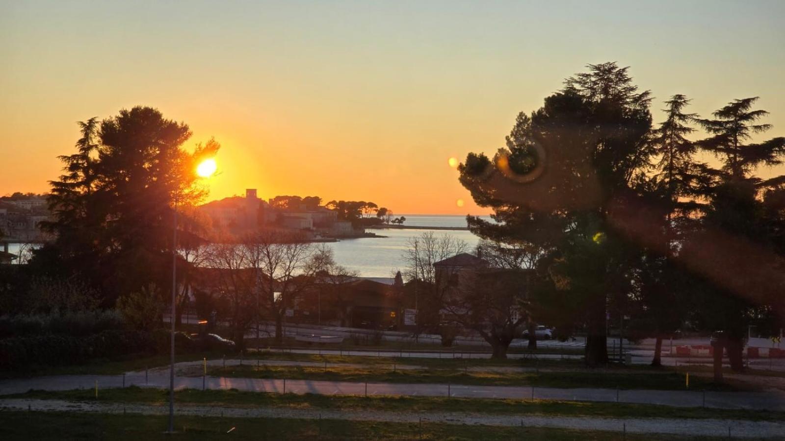 Studio Apartment Ljubica For 2 Persons 150M From The Beach Poreč Dış mekan fotoğraf