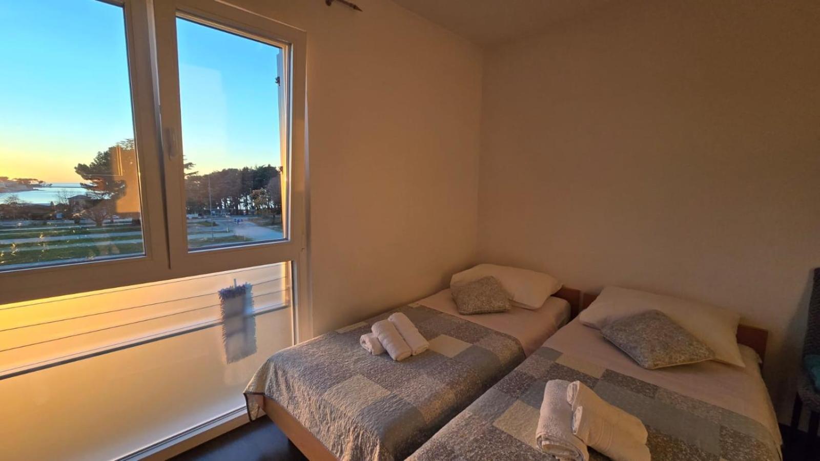 Studio Apartment Ljubica For 2 Persons 150M From The Beach Poreč Dış mekan fotoğraf